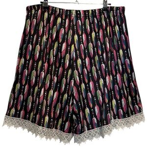 New With Tags Boho Feather & Arrow Print Lace Trimmed Shorts or Loungewear 1XL